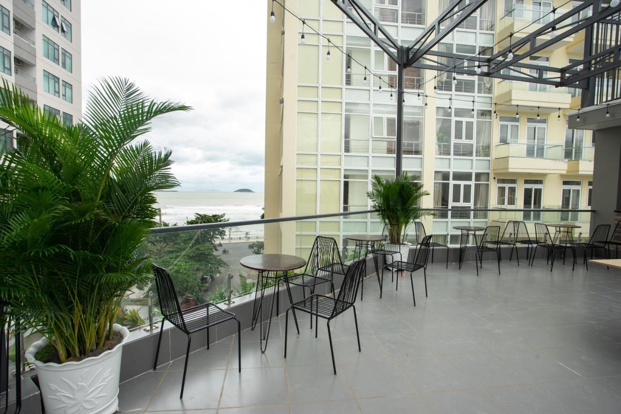 Tesoro Hotel Nha Trang Extérieur photo